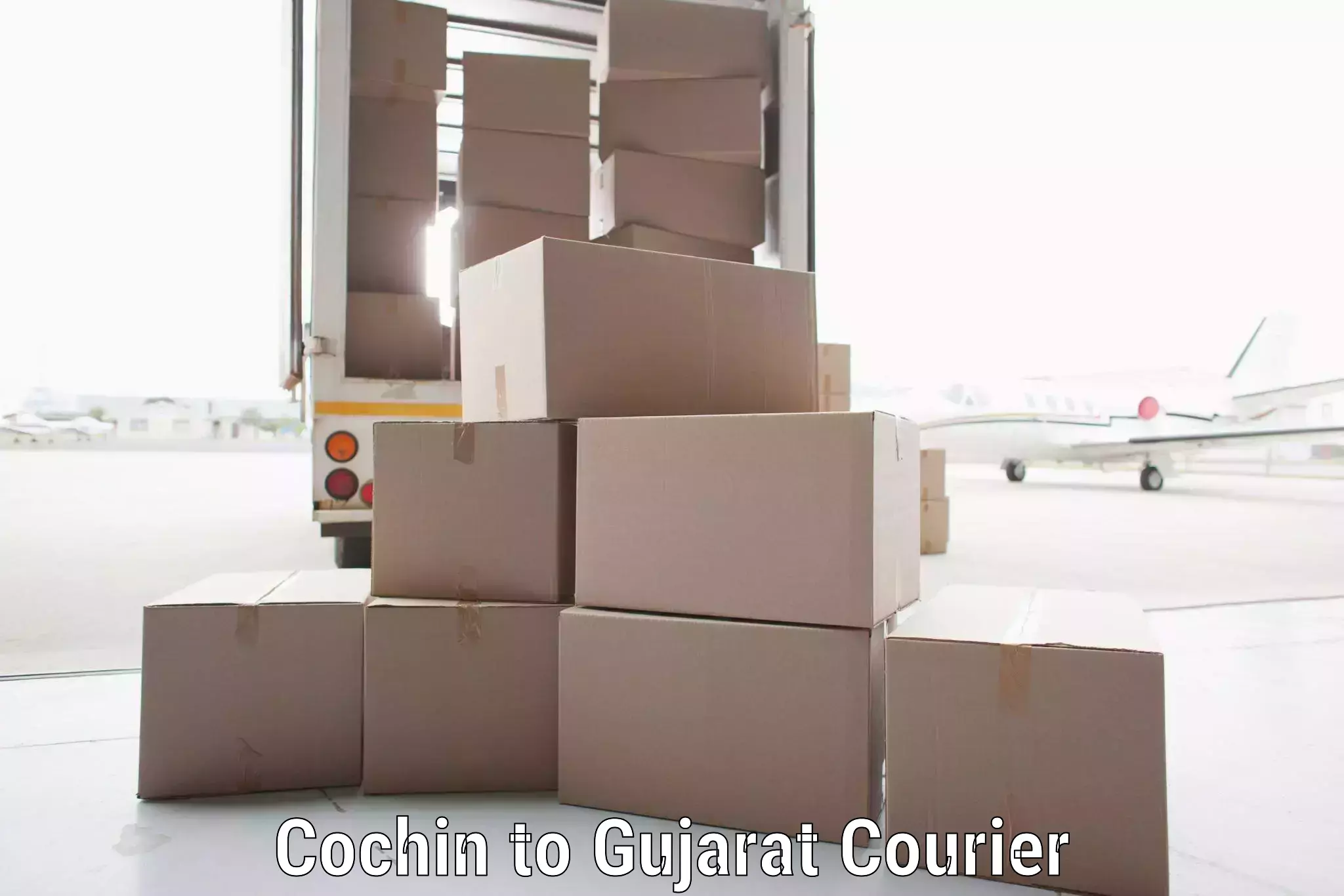 International courier rates Cochin to Vapi